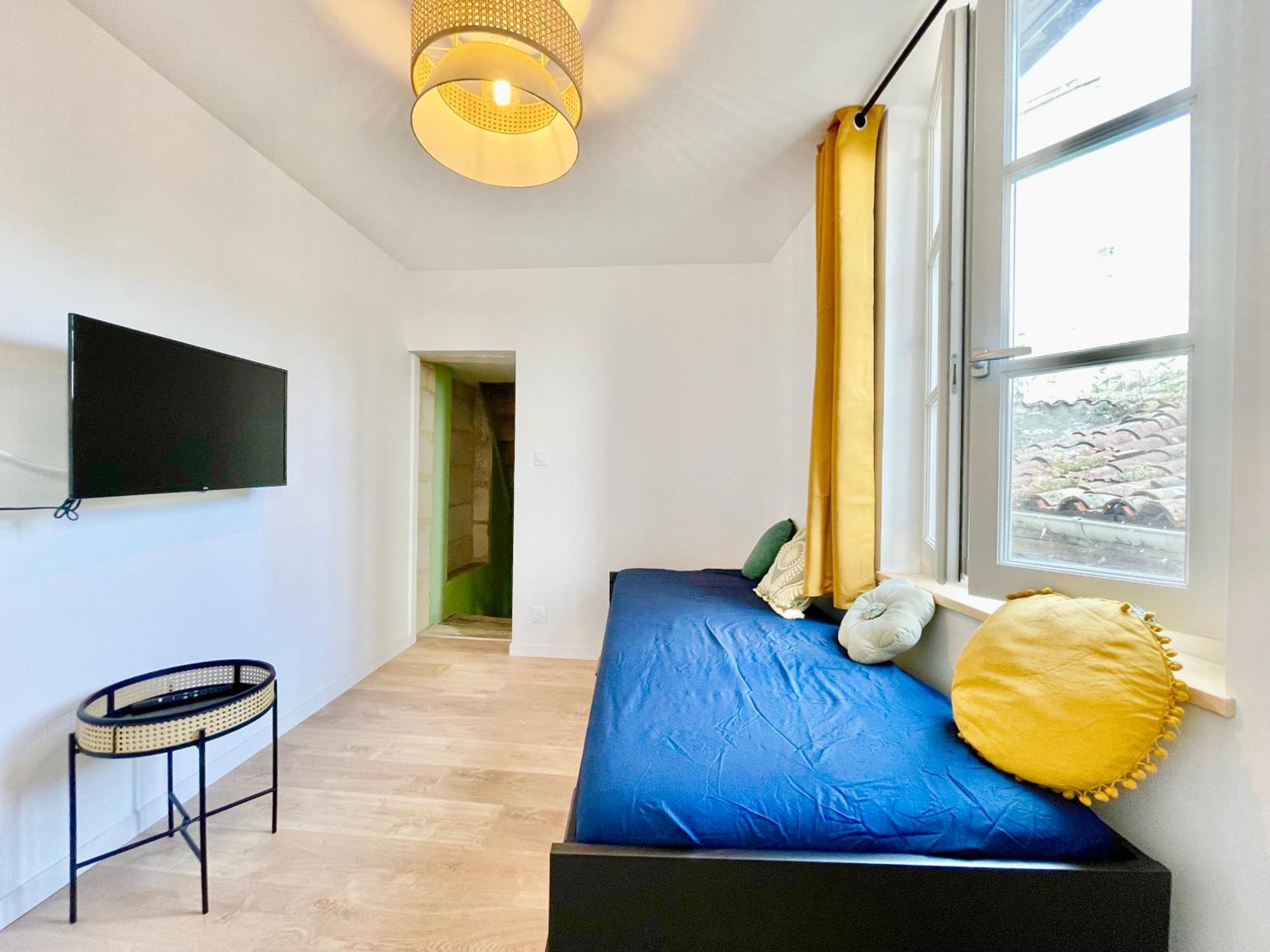 - Hyper-centre - En Duplex Ou Triplex - Wifi Fibre - Nouveau * Niort